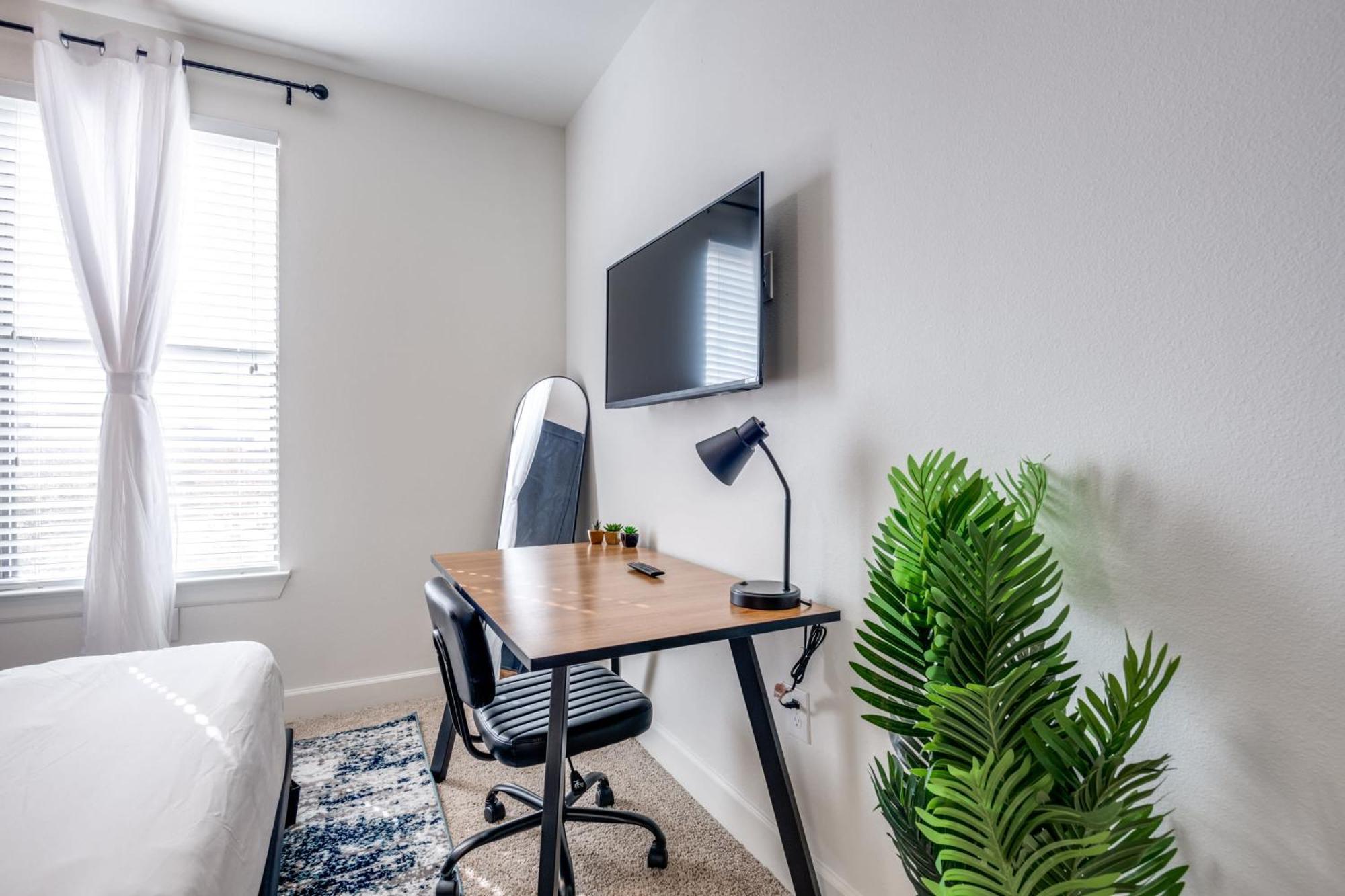 Stylish 2b2b Near Toyota Hq The Star Legacy West 2359 Appartement *